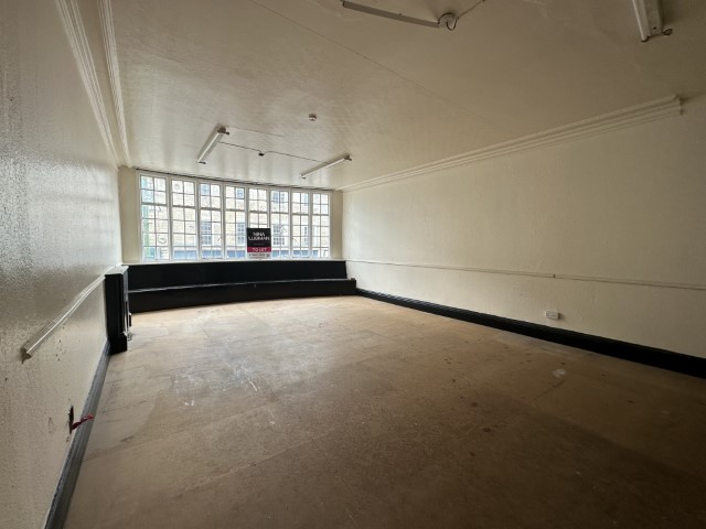 Rent commercial space in Buxton town centre
